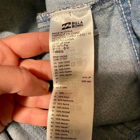 Pool Blue Zip-Front Pocket Denim
Skirt - Women - Picture 5 of 6